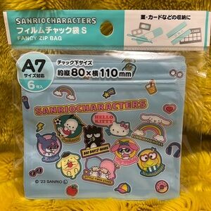 Hello Kitty 🎀 by Sanrio - Sanrio Characters 🍎🌈